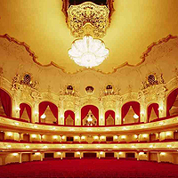 Komische Oper Berlin  (&Oacute;pera C&oacute;mica de Berl&iacute;n)